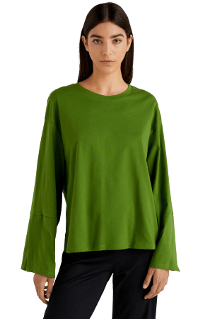 A woman wearing Benetton clothing